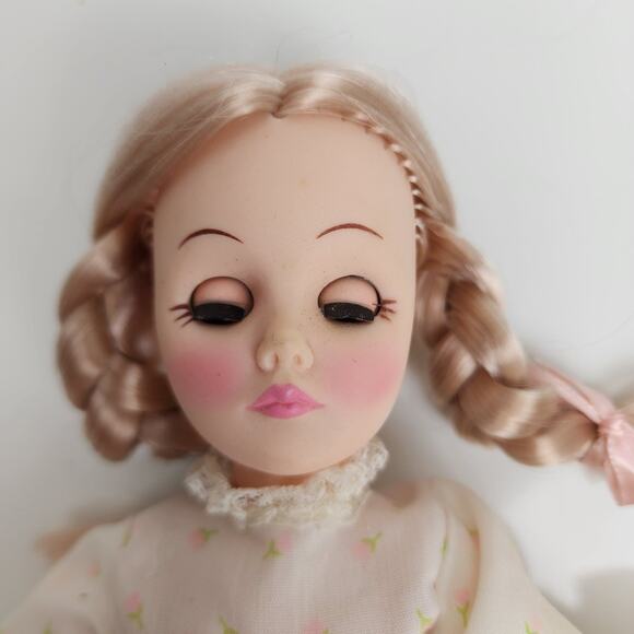 Effanbee MARY HAD A LITTLE LAMB Doll 11" 1983 w/ Lamb Cut-Out Hard Plastic Doll - Picture 10 of 13